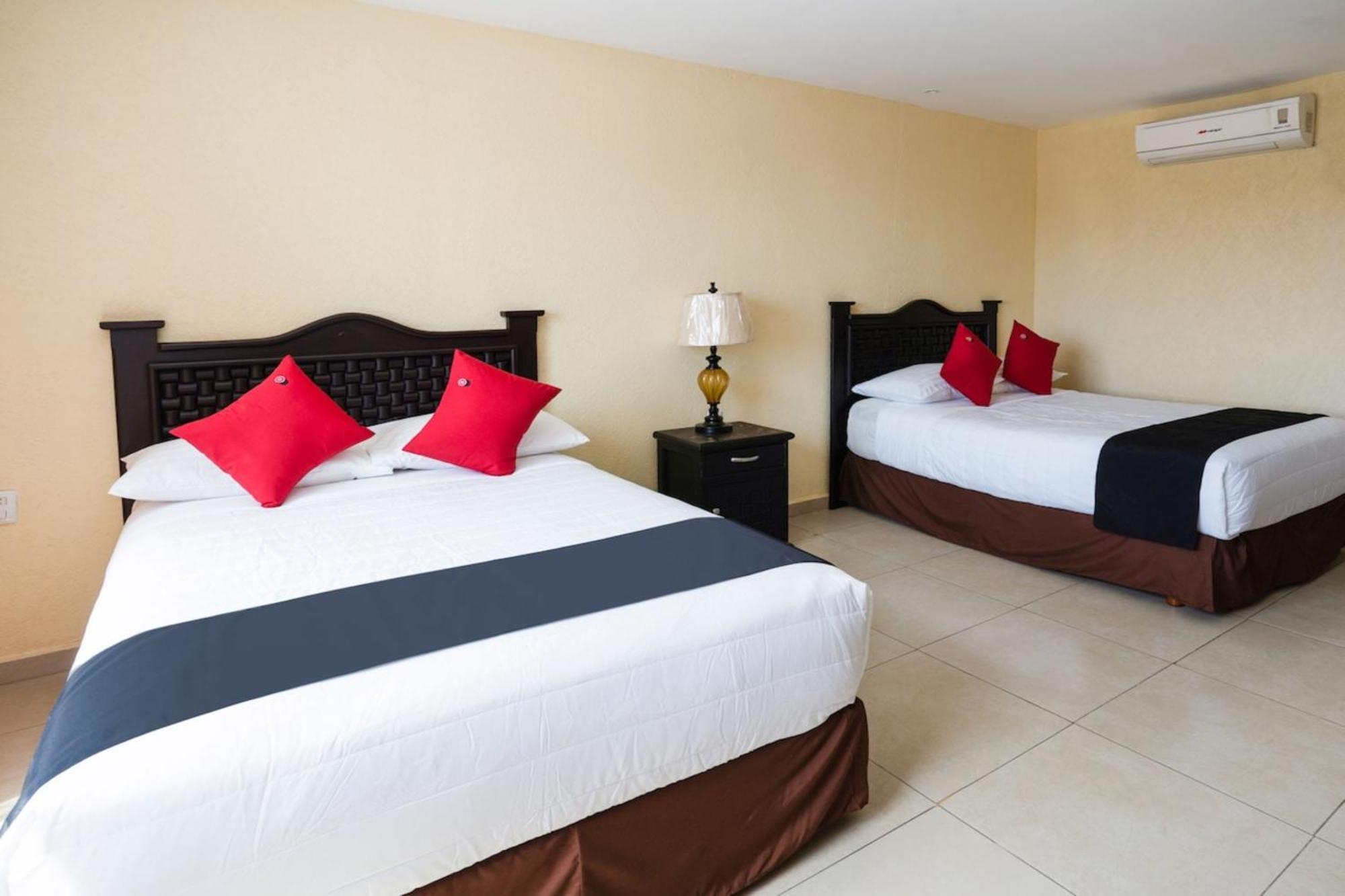 Capital O Hotel Los Caracoles, Акапулко Екстериор снимка
