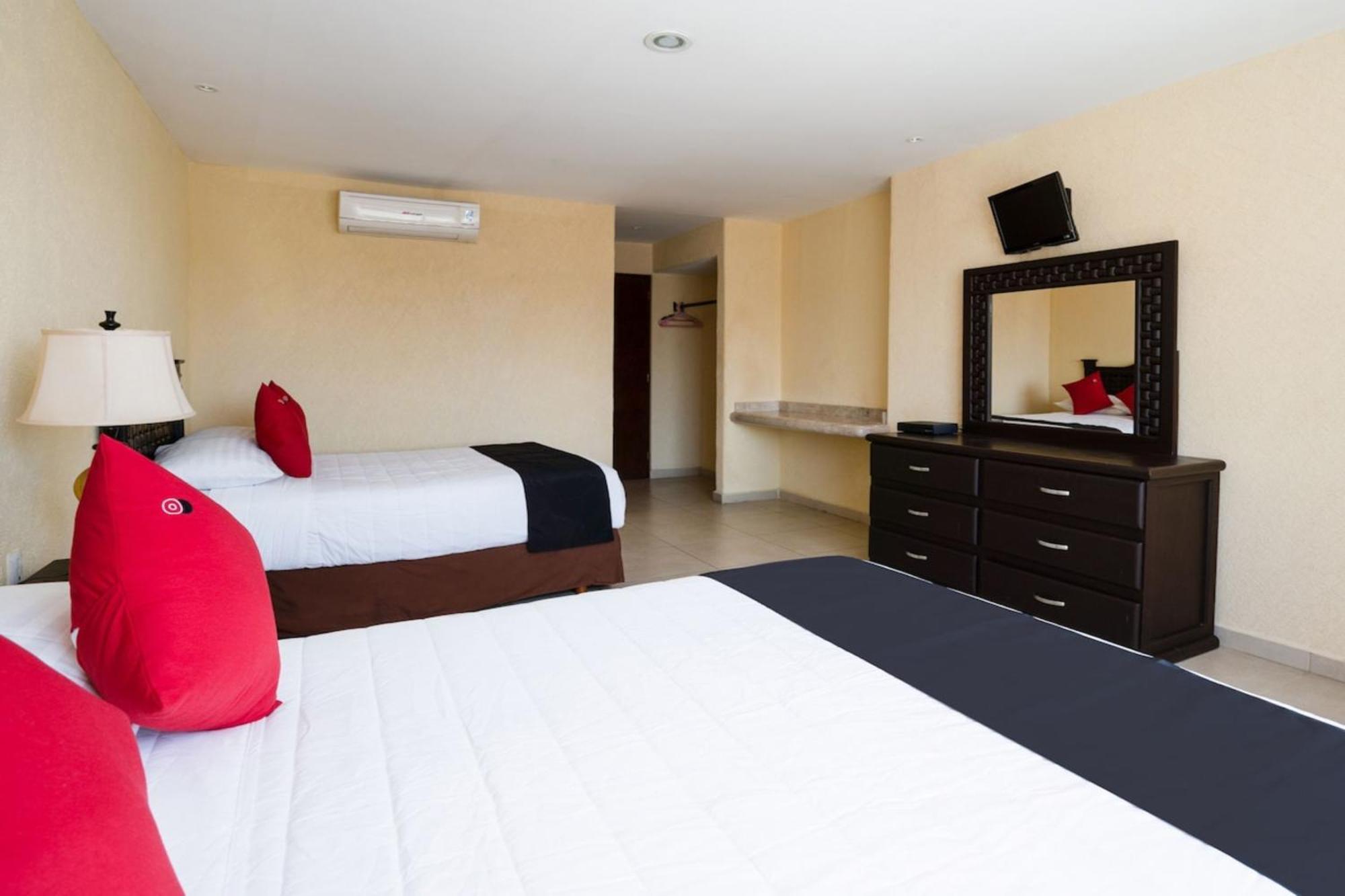 Capital O Hotel Los Caracoles, Акапулко Екстериор снимка