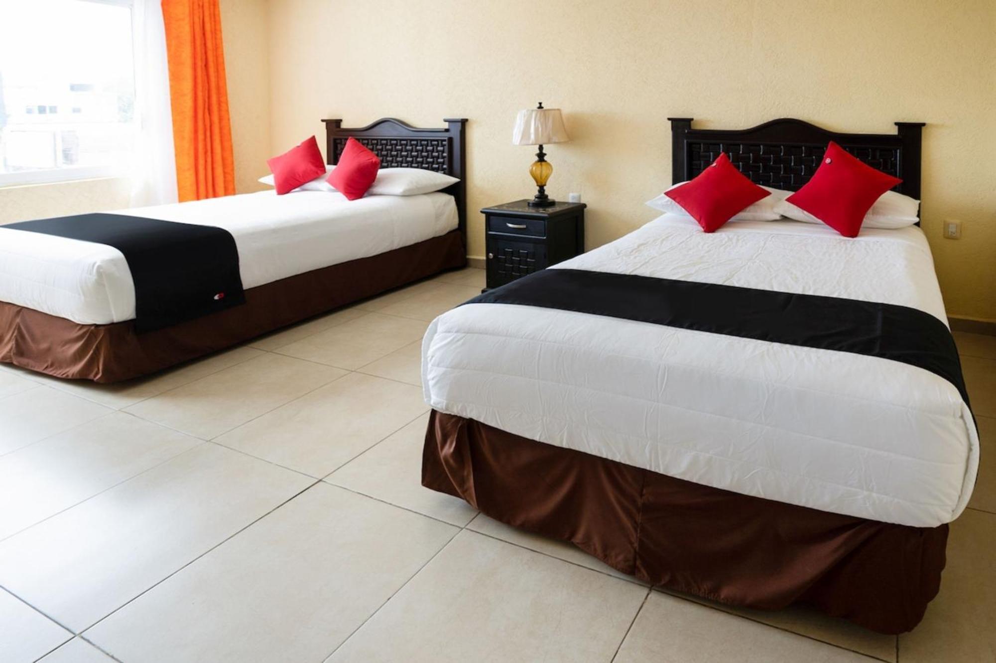 Capital O Hotel Los Caracoles, Акапулко Екстериор снимка