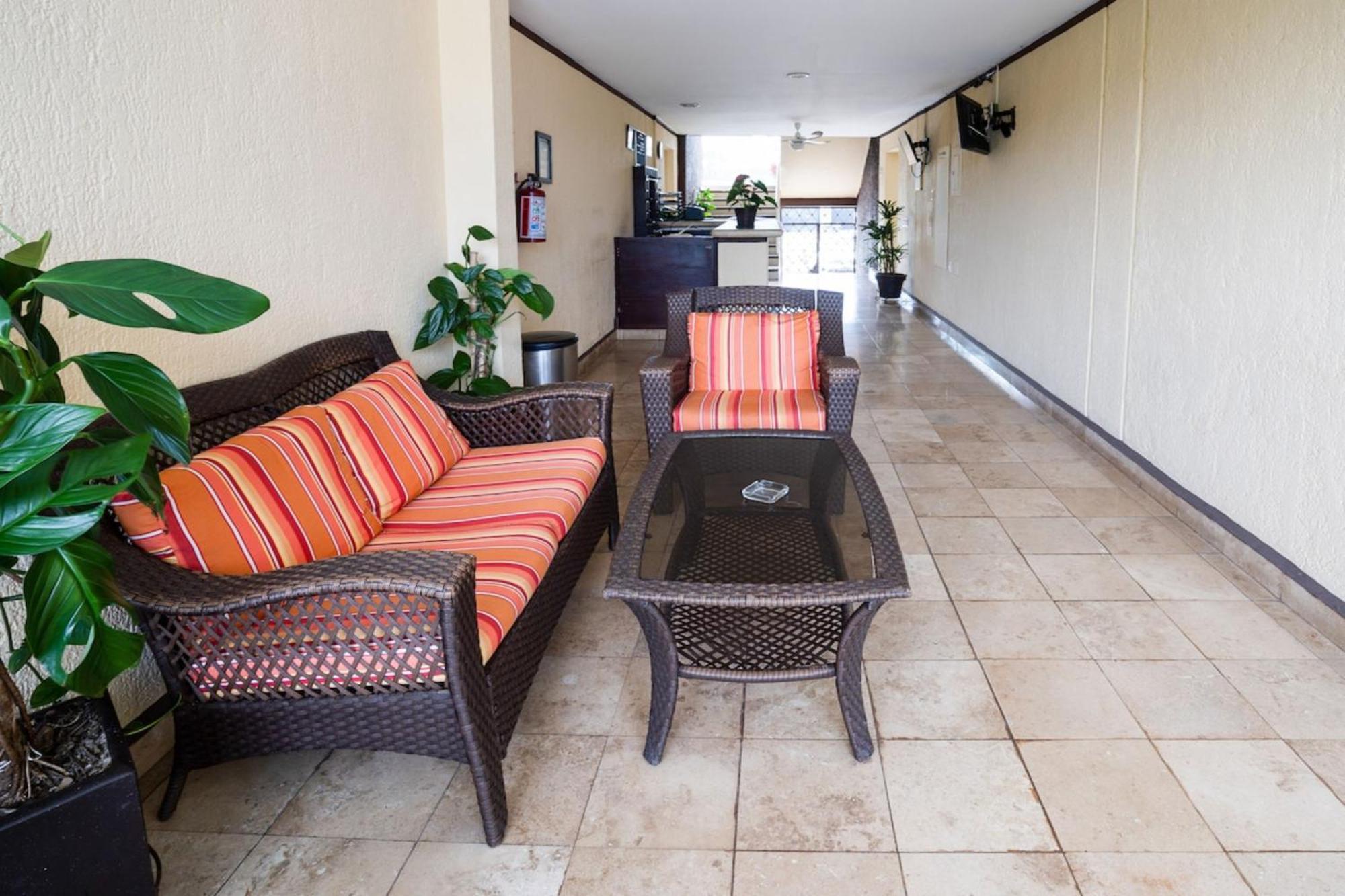 Capital O Hotel Los Caracoles, Акапулко Екстериор снимка
