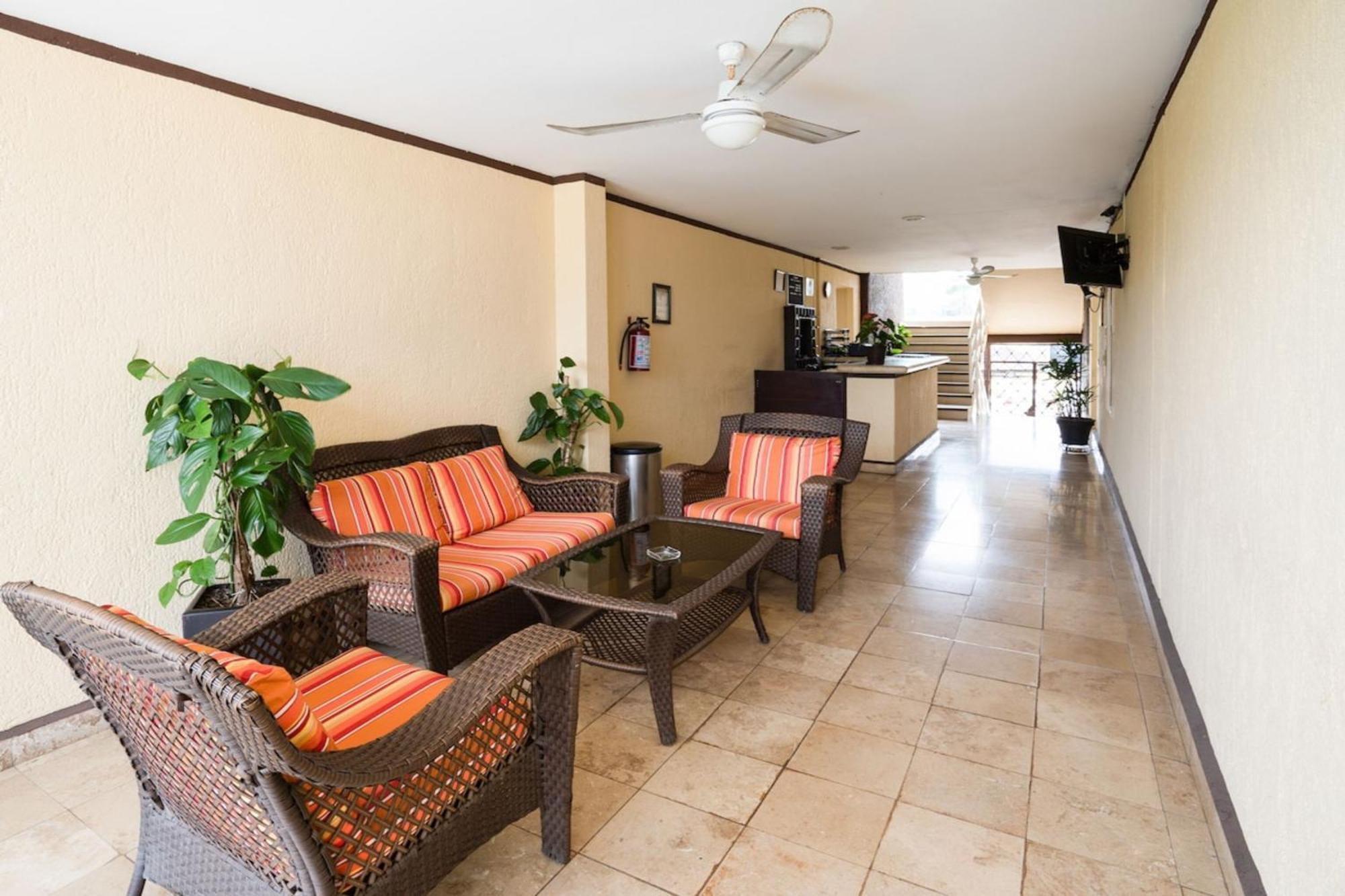 Capital O Hotel Los Caracoles, Акапулко Екстериор снимка